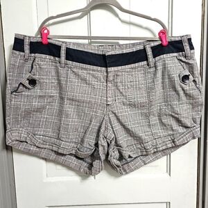 Torrid 5" inseam Herringbone Plaid Shorts